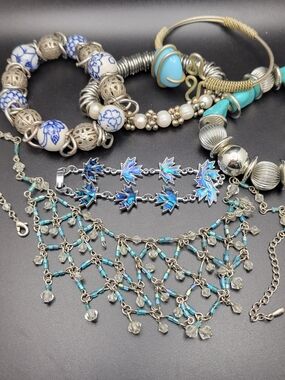 Lot Boho Bracelets Blue Faux Turquoise Beaded Crystal Maple Leaf